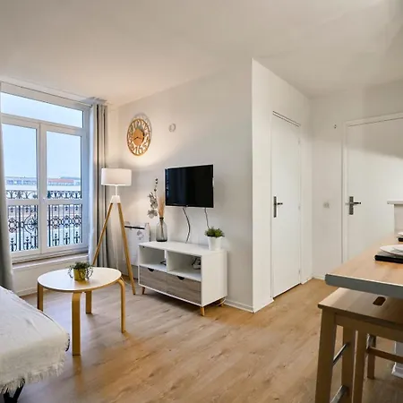 Apartment Proche Gares Et Du Centre
